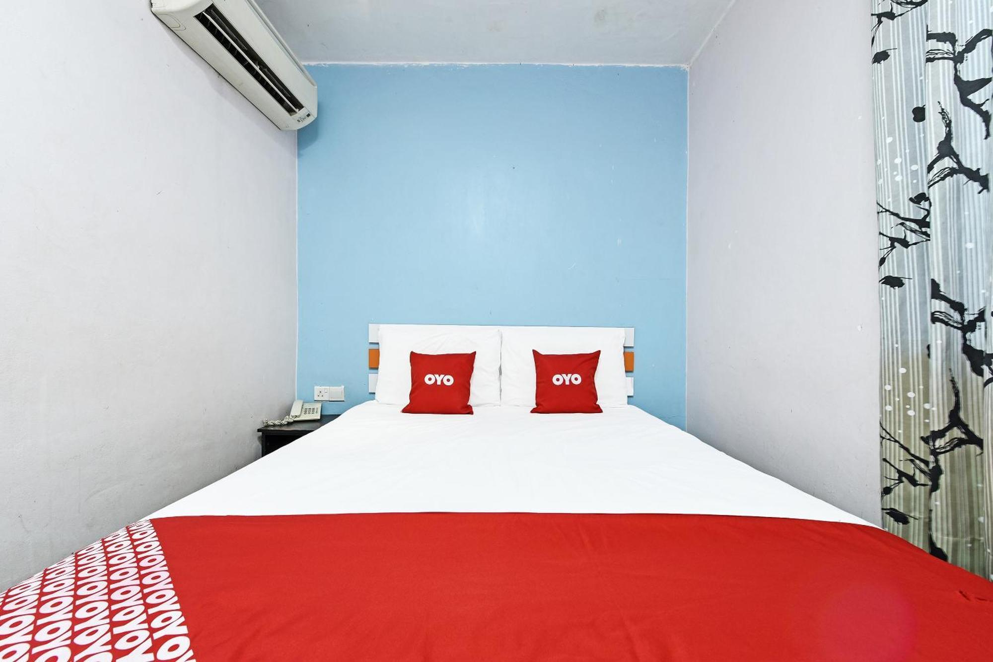 Super Oyo 992 Orange Hotel Kuala Pilah Exterior foto
