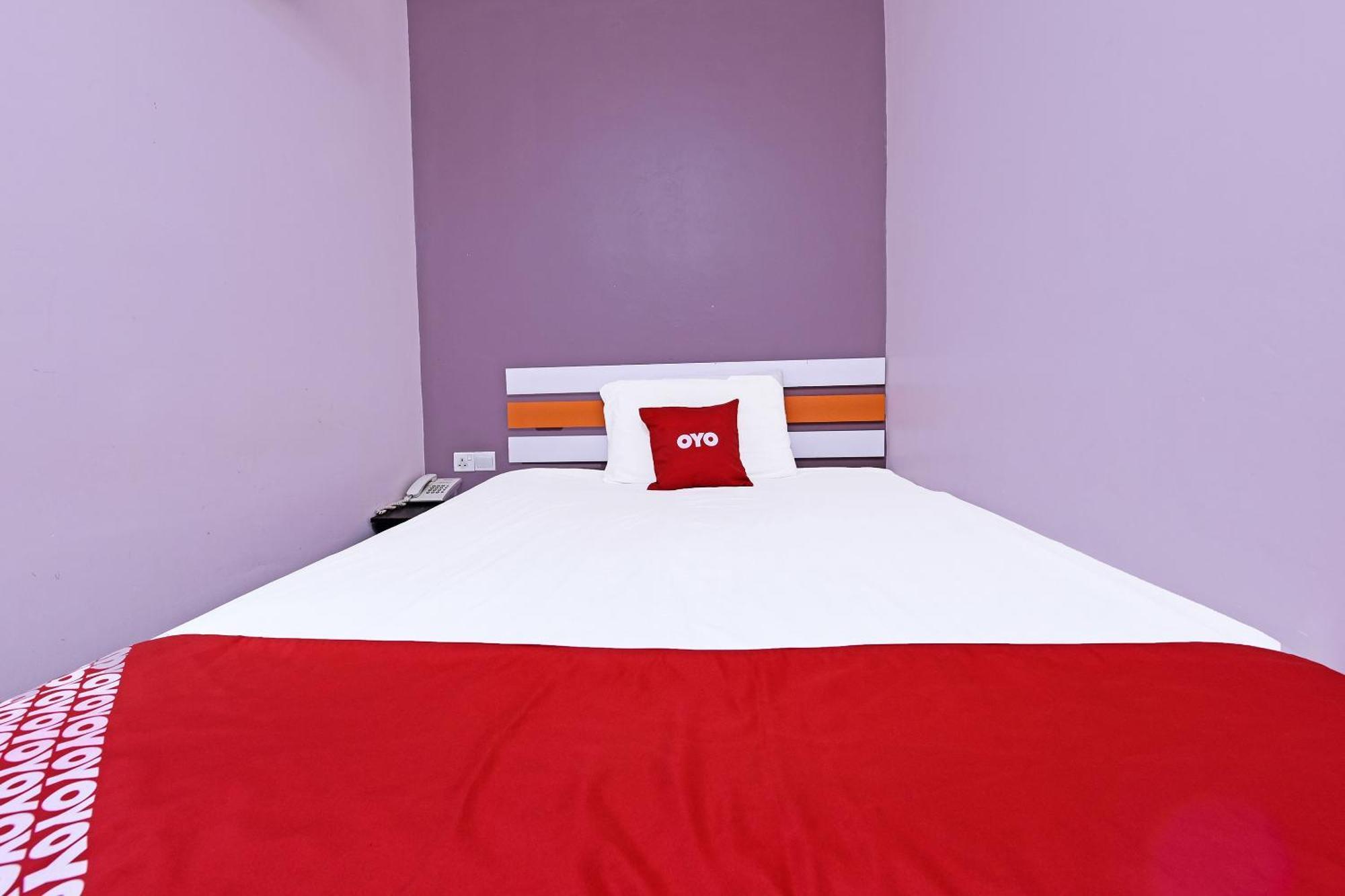 Super Oyo 992 Orange Hotel Kuala Pilah Exterior foto