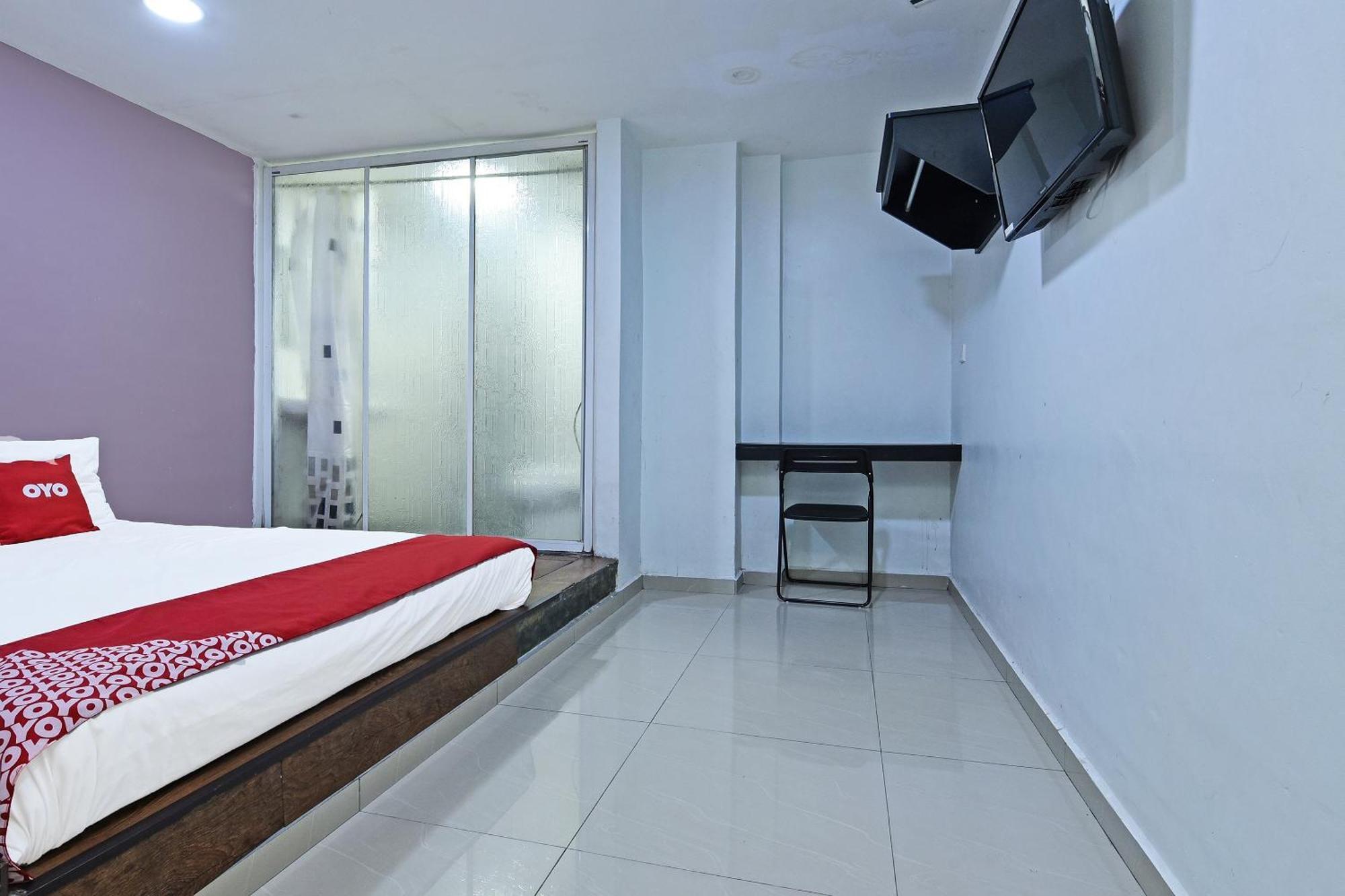 Super Oyo 992 Orange Hotel Kuala Pilah Exterior foto