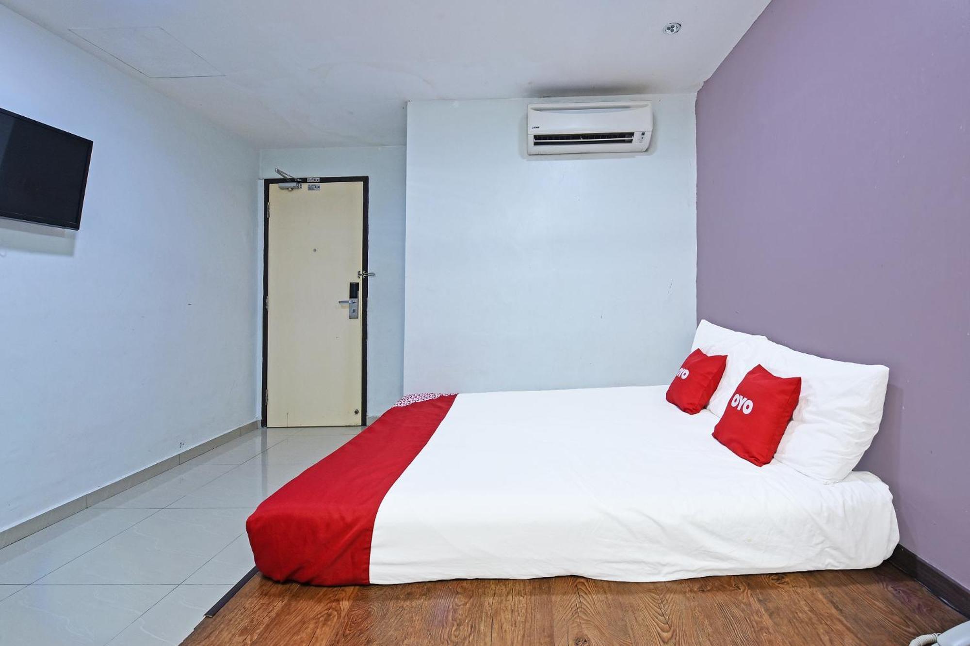 Super Oyo 992 Orange Hotel Kuala Pilah Exterior foto