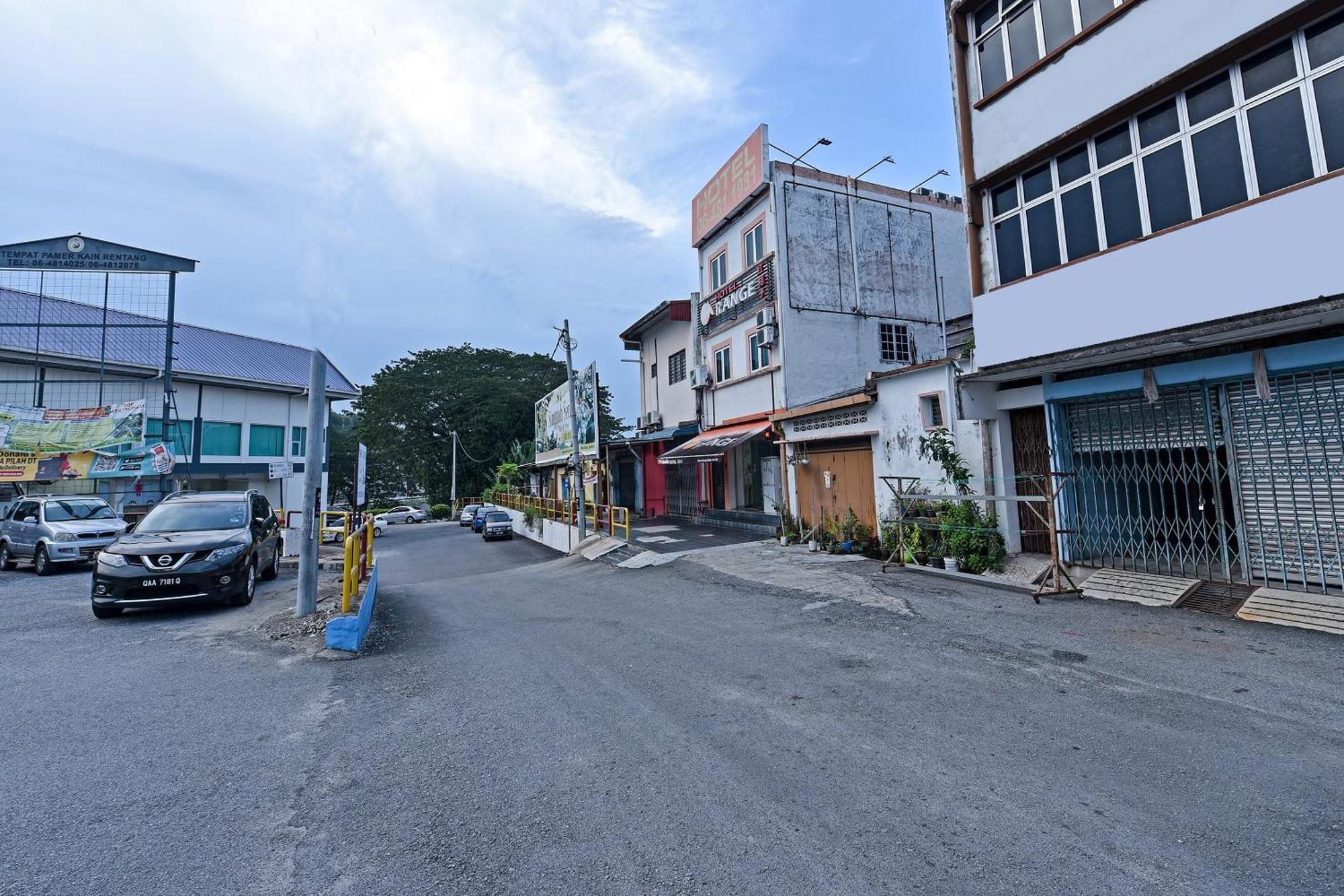 Super Oyo 992 Orange Hotel Kuala Pilah Exterior foto